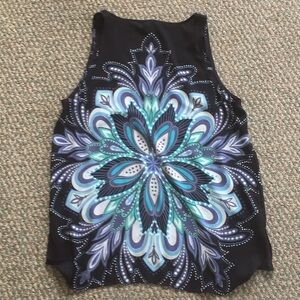 Elle v neck floral tan top size medium